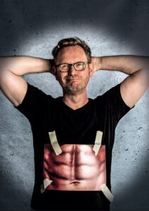 Knackig! Zumindest die Gelenke @ Hörsaal in der Musikschule